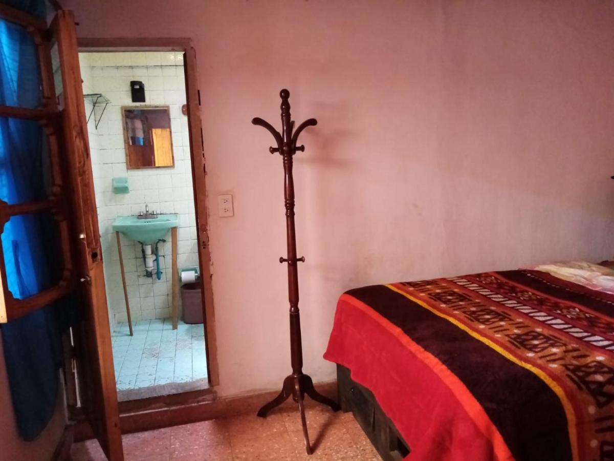 San Cristóbal de Las Casas Casa Lothuz Spacio Cultural Y Disidente מראה חיצוני תמונה