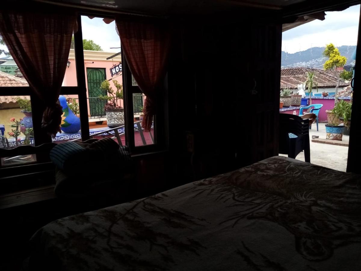 San Cristóbal de Las Casas Casa Lothuz Spacio Cultural Y Disidente מראה חיצוני תמונה