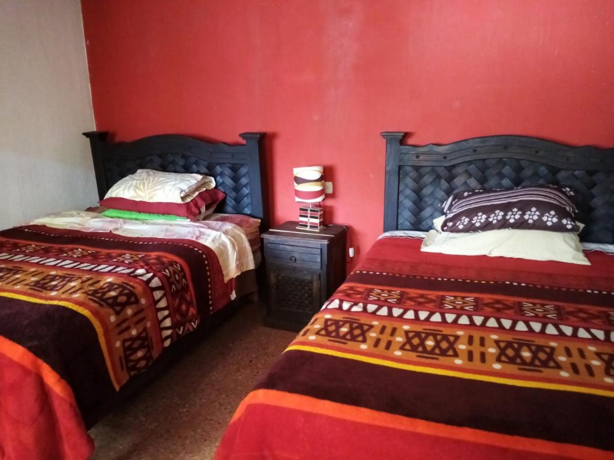 San Cristóbal de Las Casas Casa Lothuz Spacio Cultural Y Disidente מראה חיצוני תמונה