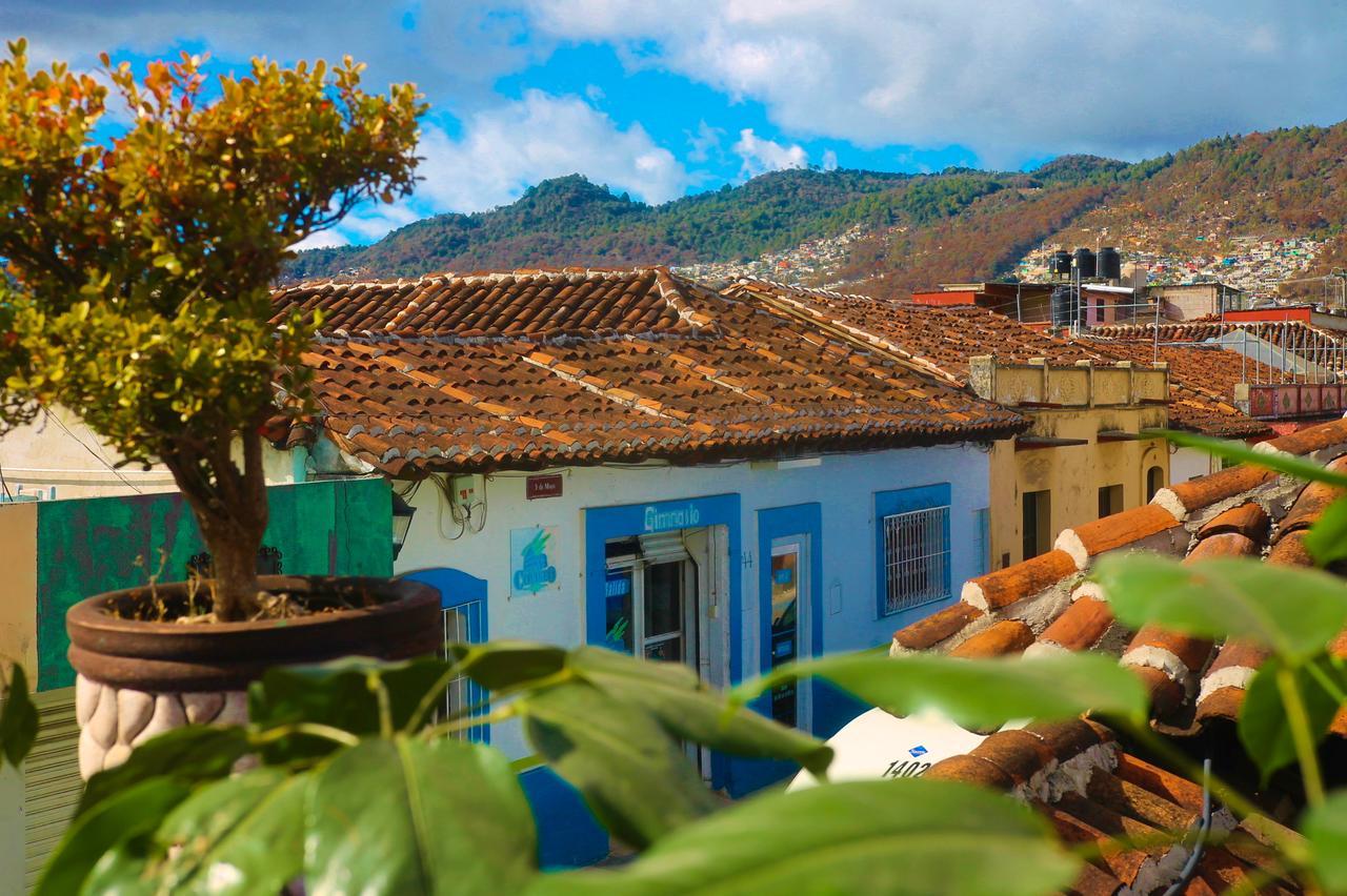 San Cristóbal de Las Casas Casa Lothuz Spacio Cultural Y Disidente מראה חיצוני תמונה